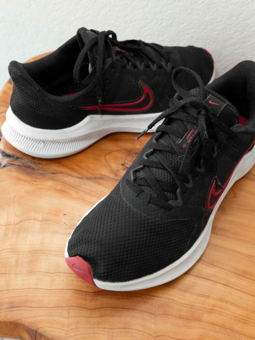 Nike Downshifter Running Shoes Womens 7.5 Black Red Athletic Sneakers CW3411-005